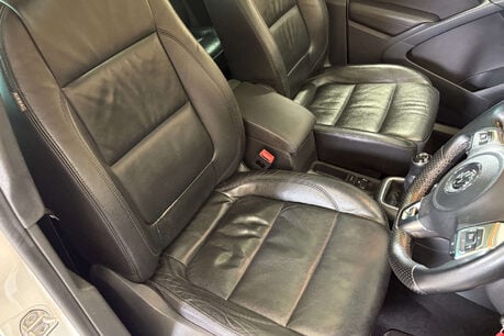 Volkswagen Tiguan 2.0 TDI BlueMotion Tech R-Line SUV 5dr Diesel Manual 4WD Euro 5 (s/s) (Nav) 36