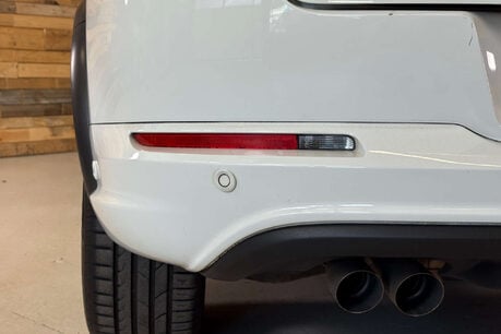 Volkswagen Tiguan 2.0 TDI BlueMotion Tech R-Line SUV 5dr Diesel Manual 4WD Euro 5 (s/s) (Nav) 58