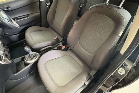 Hyundai i20 1.4 Comfort Hatchback 5dr Petrol Manual Euro 4 (99 bhp) 21