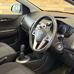 Hyundai i20 1.4 Comfort Hatchback 5dr Petrol Manual Euro 4 (99 bhp) 4
