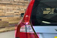 Volvo XC70 2.4 D5 SE Lux Premium Estate 5dr Diesel Geartronic AWD Euro 5 (205 ps) 55