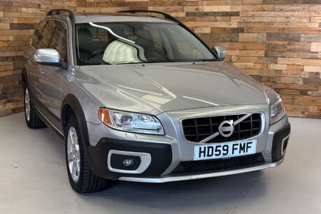 Volvo XC70 2.4 D5 SE Lux Premium Estate 5dr Diesel Geartronic AWD Euro 5 (205 ps) 18