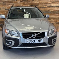 Volvo XC70 2.4 D5 SE Lux Premium Estate 5dr Diesel Geartronic AWD Euro 5 (205 ps) 2