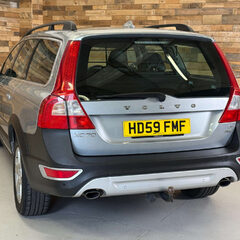 Volvo XC70 2.4 D5 SE Lux Premium Estate 5dr Diesel Geartronic AWD Euro 5 (205 ps) 3