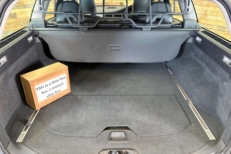 Volvo XC70 2.4 D5 SE Lux Premium Estate 5dr Diesel Geartronic AWD Euro 5 (205 ps) 61