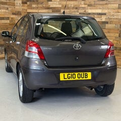 Toyota Yaris 1.33 Dual VVT-i TR Hatchback 5dr Petrol MultiMode Euro 4 (s/s) (101 ps) 3