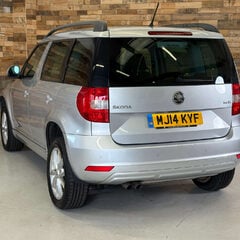 Skoda Yeti 2.0 TDI SE SUV 5dr Diesel Manual Euro 5 (110 ps) 2