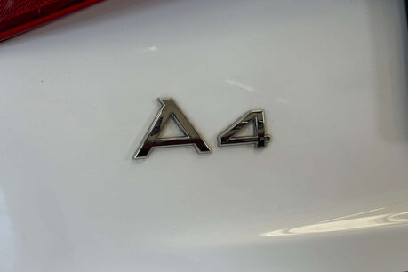 Audi A4 2.0 TDIe SE Technik Estate 5dr Diesel Manual Euro 5 (s/s) (136 ps) 70