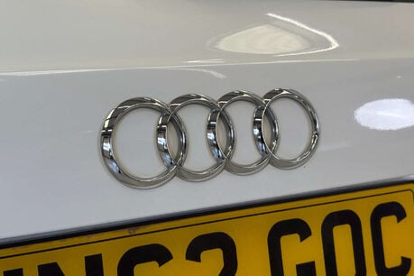 Audi A4 2.0 TDIe SE Technik Estate 5dr Diesel Manual Euro 5 (s/s) (136 ps) 71