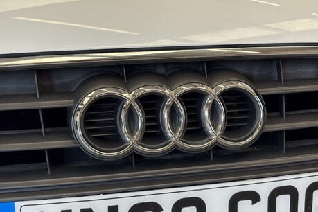 Audi A4 2.0 TDIe SE Technik Estate 5dr Diesel Manual Euro 5 (s/s) (136 ps) 16