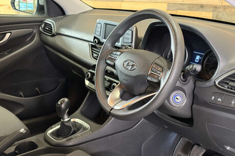 Hyundai i30 1.0 T-GDi Blue Drive S Hatchback 5dr Petrol Manual Euro 6 (s/s) (120 ps) 5