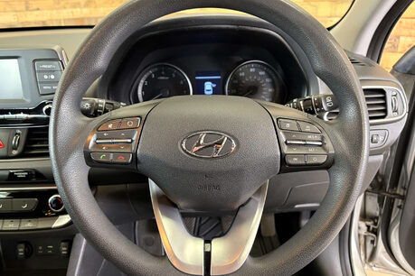 Hyundai i30 1.0 T-GDi Blue Drive S Hatchback 5dr Petrol Manual Euro 6 (s/s) (120 ps) 22