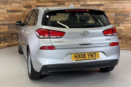 Hyundai i30 1.0 T-GDi Blue Drive S Hatchback 5dr Petrol Manual Euro 6 (s/s) (120 ps) 68