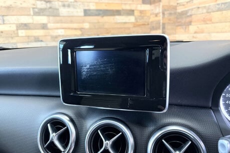 Mercedes-Benz A Class 1.5 A180 CDI SE Hatchback 5dr Diesel 7G-DCT Euro 5 (s/s) (109 ps) 30