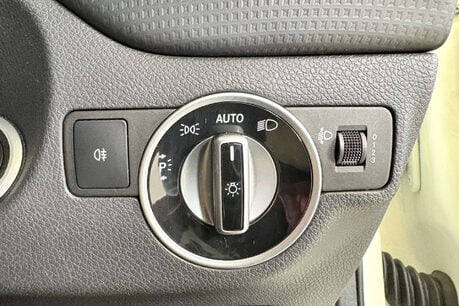 Mercedes-Benz A Class 1.5 A180 CDI SE Hatchback 5dr Diesel 7G-DCT Euro 5 (s/s) (109 ps) 39