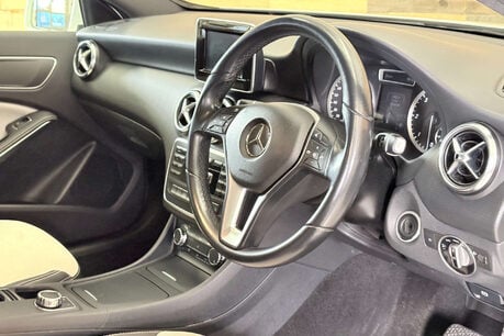 Mercedes-Benz A Class 1.5 A180 CDI SE Hatchback 5dr Diesel 7G-DCT Euro 5 (s/s) (109 ps) 7