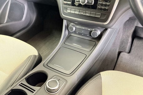 Mercedes-Benz A Class 1.5 A180 CDI SE Hatchback 5dr Diesel 7G-DCT Euro 5 (s/s) (109 ps) 34