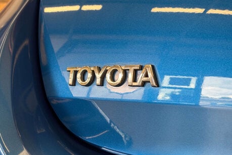 Toyota Auris 1.4 D-4D Excel Hatchback 5dr Diesel Manual Euro 5 (s/s) (90 ps) 47