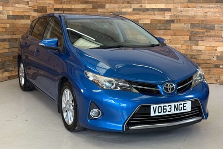 Toyota Auris 1.4 D-4D Excel Hatchback 5dr Diesel Manual Euro 5 (s/s) (90 ps) 1