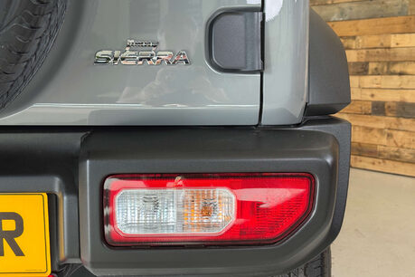 Suzuki Jimny SZ5 4x4 AUTO 45