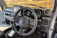 Suzuki Jimny SZ5 4x4 AUTO 100