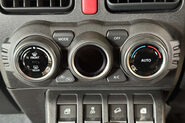 Suzuki Jimny SZ5 4x4 AUTO 26
