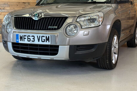 Skoda Yeti 1.6 TDI GreenLine II Elegance SUV 5dr Diesel Manual Euro 5 (s/s) (105 ps) 84