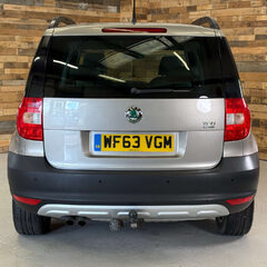 Skoda Yeti 1.6 TDI GreenLine II Elegance SUV 5dr Diesel Manual Euro 5 (s/s) (105 ps) 3