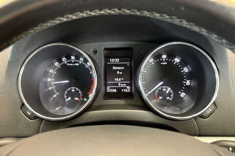 Skoda Yeti 1.6 TDI GreenLine II Elegance SUV 5dr Diesel Manual Euro 5 (s/s) (105 ps) 8