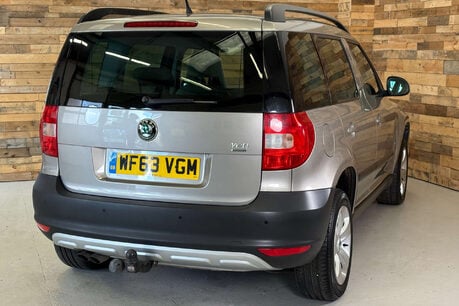 Skoda Yeti 1.6 TDI GreenLine II Elegance SUV 5dr Diesel Manual Euro 5 (s/s) (105 ps) 6