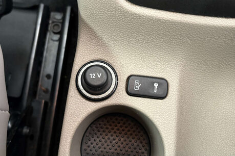 Skoda Yeti 1.6 TDI GreenLine II Elegance SUV 5dr Diesel Manual Euro 5 (s/s) (105 ps) 29