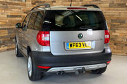 Skoda Yeti 1.6 TDI GreenLine II Elegance SUV 5dr Diesel Manual Euro 5 (s/s) (105 ps) 79
