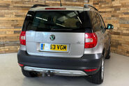 Skoda Yeti 1.6 TDI GreenLine II Elegance SUV 5dr Diesel Manual Euro 5 (s/s) (105 ps) 80