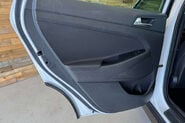 Hyundai TUCSON 2.0 CRDi Premium SUV 5dr Diesel Manual 4WD Euro 6 (136 ps) 41