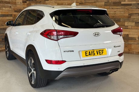 Hyundai TUCSON 2.0 CRDi Premium SUV 5dr Diesel Manual 4WD Euro 6 (136 ps) 7