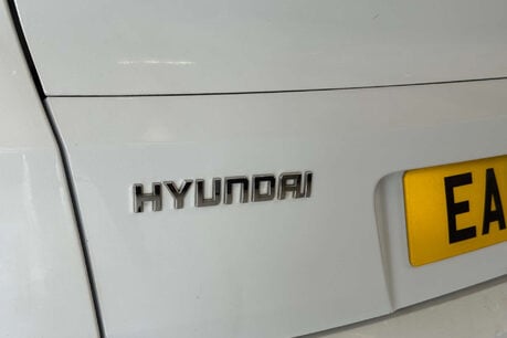 Hyundai TUCSON 2.0 CRDi Premium SUV 5dr Diesel Manual 4WD Euro 6 (136 ps) 23