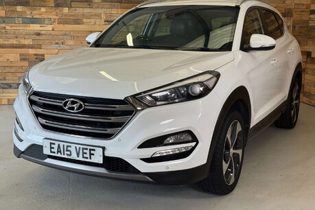 Hyundai TUCSON 2.0 CRDi Premium SUV 5dr Diesel Manual 4WD Euro 6 (136 ps) 29