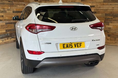 Hyundai TUCSON 2.0 CRDi Premium SUV 5dr Diesel Manual 4WD Euro 6 (136 ps) 5
