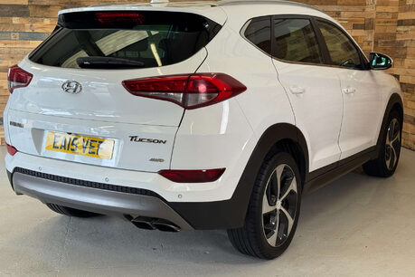Hyundai TUCSON 2.0 CRDi Premium SUV 5dr Diesel Manual 4WD Euro 6 (136 ps) 9