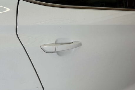 Hyundai TUCSON 2.0 CRDi Premium SUV 5dr Diesel Manual 4WD Euro 6 (136 ps) 68