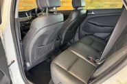 Hyundai TUCSON 2.0 CRDi Premium SUV 5dr Diesel Manual 4WD Euro 6 (136 ps) 11
