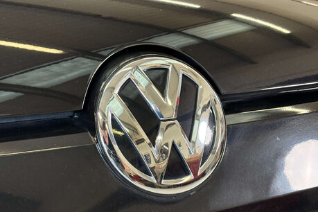 Volkswagen Up 1.0 Move up! Hatchback 5dr Petrol ASG Euro 5 (60 ps) 16