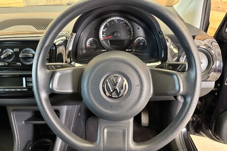 Volkswagen Up 1.0 Move up! Hatchback 5dr Petrol ASG Euro 5 (60 ps) 20