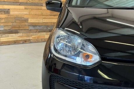 Volkswagen Up 1.0 Move up! Hatchback 5dr Petrol ASG Euro 5 (60 ps) 61