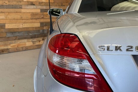 Mercedes-Benz SLK 1.8 SLK200 Kompressor Convertible 2dr Petrol Automatic (211 g/km, 163 bhp) 60