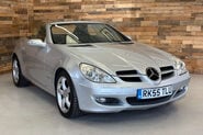 Mercedes-Benz SLK 1.8 SLK200 Kompressor Convertible 2dr Petrol Automatic (211 g/km, 163 bhp) 23