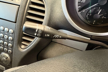 Mercedes-Benz SLK 1.8 SLK200 Kompressor Convertible 2dr Petrol Automatic (211 g/km, 163 bhp) 42