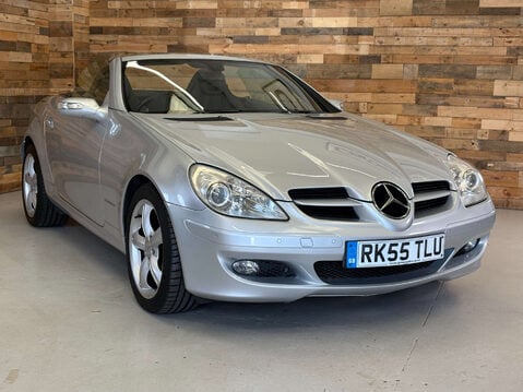 Mercedes-Benz SLK 1.8 SLK200 Kompressor Convertible 2dr Petrol Automatic (211 g/km, 163 bhp)