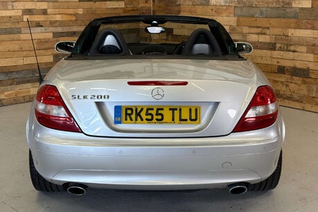 Mercedes-Benz SLK 1.8 SLK200 Kompressor Convertible 2dr Petrol Automatic (211 g/km, 163 bhp) 8
