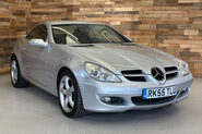 Mercedes-Benz SLK 1.8 SLK200 Kompressor Convertible 2dr Petrol Automatic (211 g/km, 163 bhp) 1